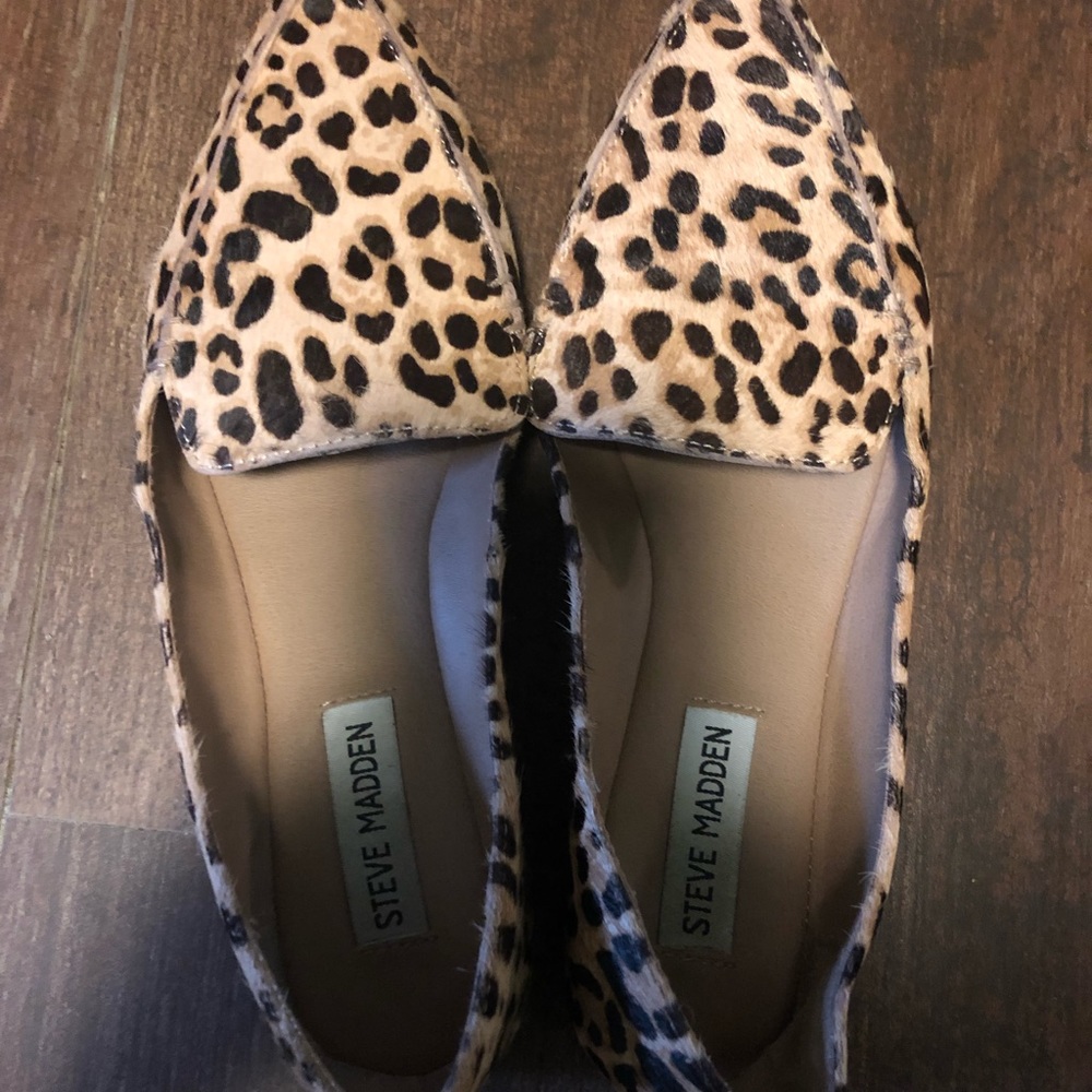 Steve Madden leopard point toe flats